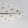COJÍN DOTS BLANCO Y AZUL 45X45 MAISON DECOR