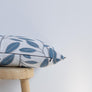 COJÍN LEAVES AZUL 30X45 MAISON DECOR