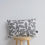 COJÍN LEAVES GRIS 30X45 MAISON DECOR