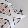COJÍN RHOMBUS ROSA 30X45 MAISON DECOR
