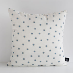 COJÍN DOTS BLANCO Y AZUL 45X45 MAISON DECOR