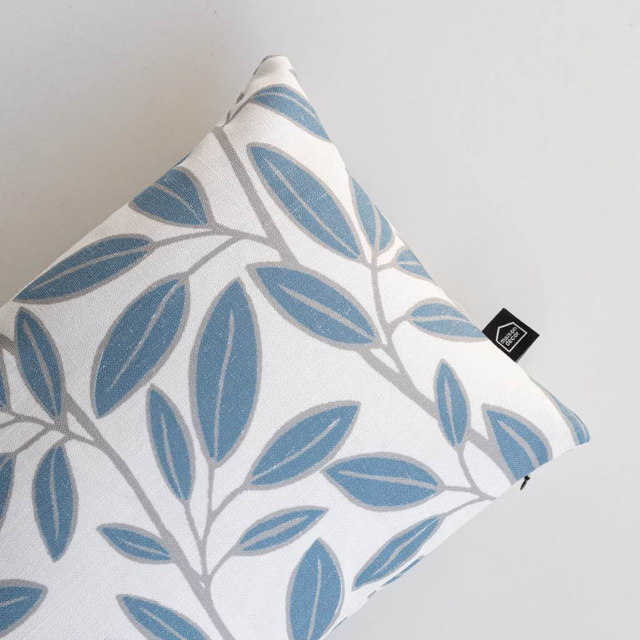 COJÍN LEAVES AZUL 30X45 MAISON DECOR